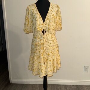 Chic Yellow Floral Mini Dress